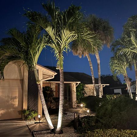 Pool Home With A New Sparkling Pool, Close To Beach, Lovely Lake View North Naples المظهر الخارجي الصورة