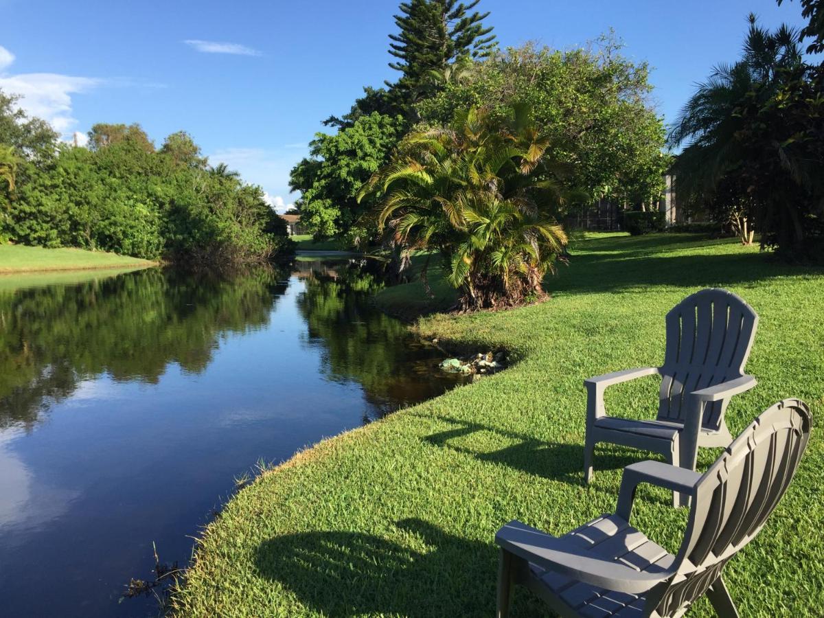 Pool Home With A New Sparkling Pool, Close To Beach, Lovely Lake View North Naples المظهر الخارجي الصورة